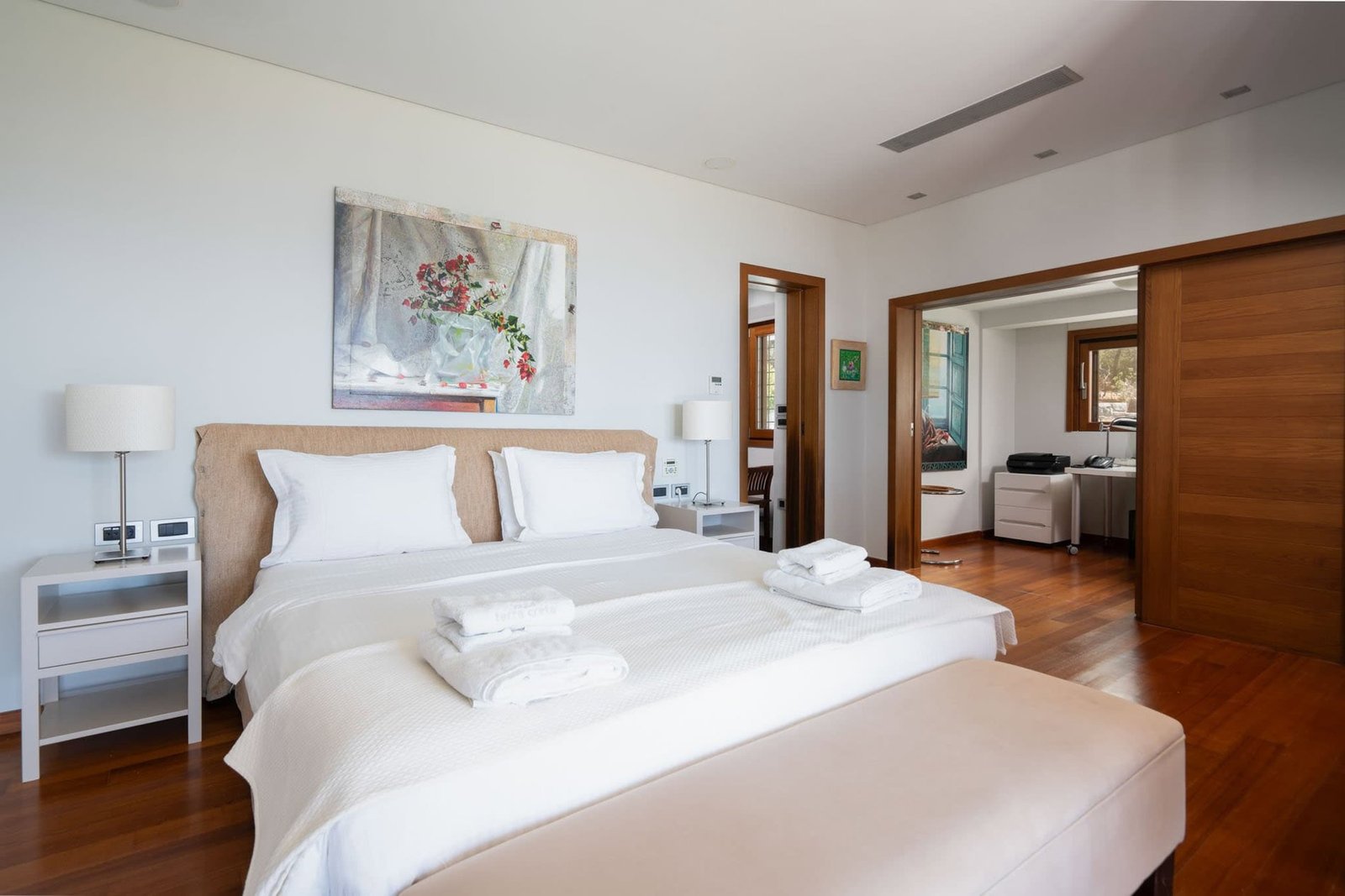 Luxury Villa – A Masterpiece Of Elegance With Panoramic Views, Chania, Crete Island Villa in Chania, Region of Crete, Greece 1 - 16380350