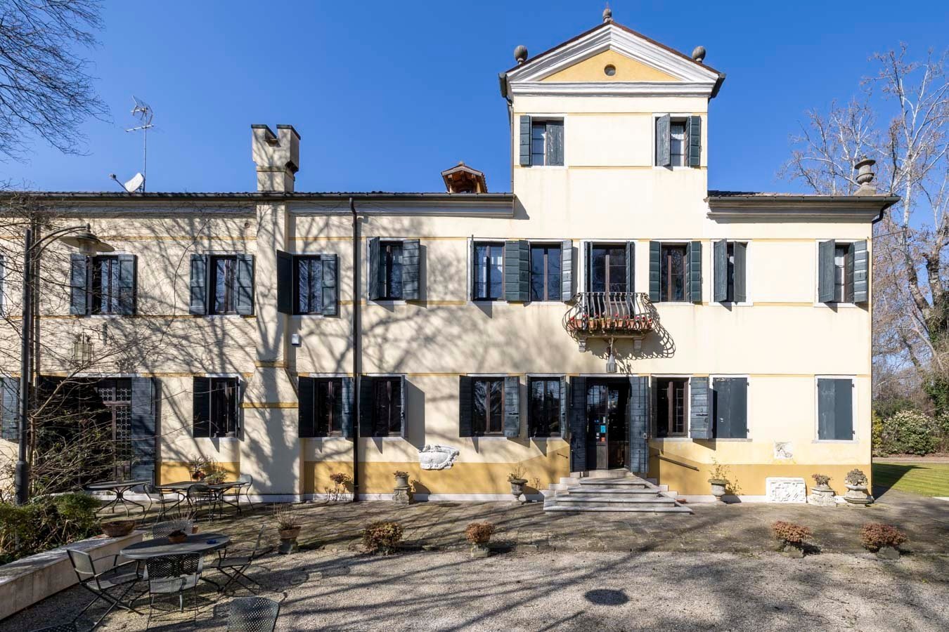 18 Century Venetian Villa On The Riviera Del Brenta Villa in Dolo, Veneto, Italy 1 - 15427893