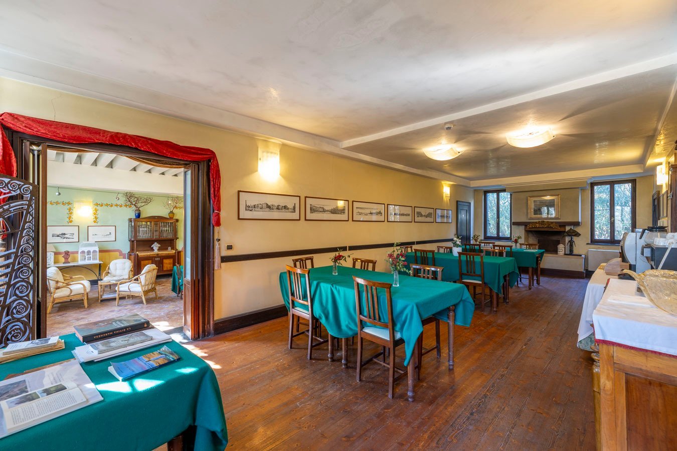 18 Century Venetian Villa On The Riviera Del Brenta Villa in Dolo, Veneto, Italy 1 - 15427893