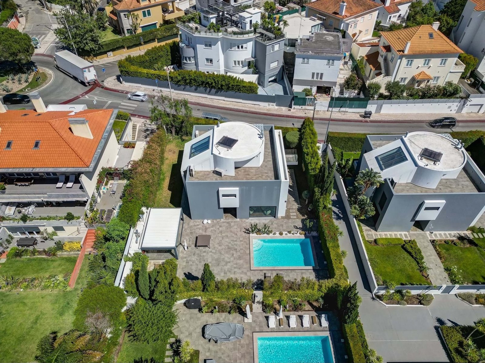 Luxury 5 Bedroom Villa In Estoril — Exclusivity, Comfort And A Unique Lifestyle By The Sea Villa in Estoril, Cascais e Estoril, Lisbon 1 - 16068690