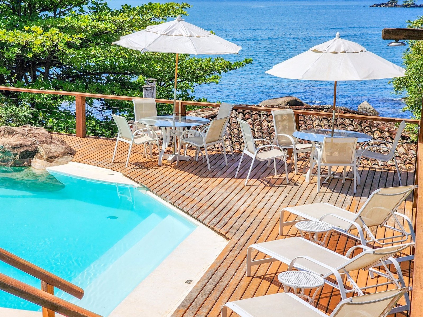 Villa Serena Beach Front Villa in Ilhabela, State of São Paulo, Brazil 1 - 14867380