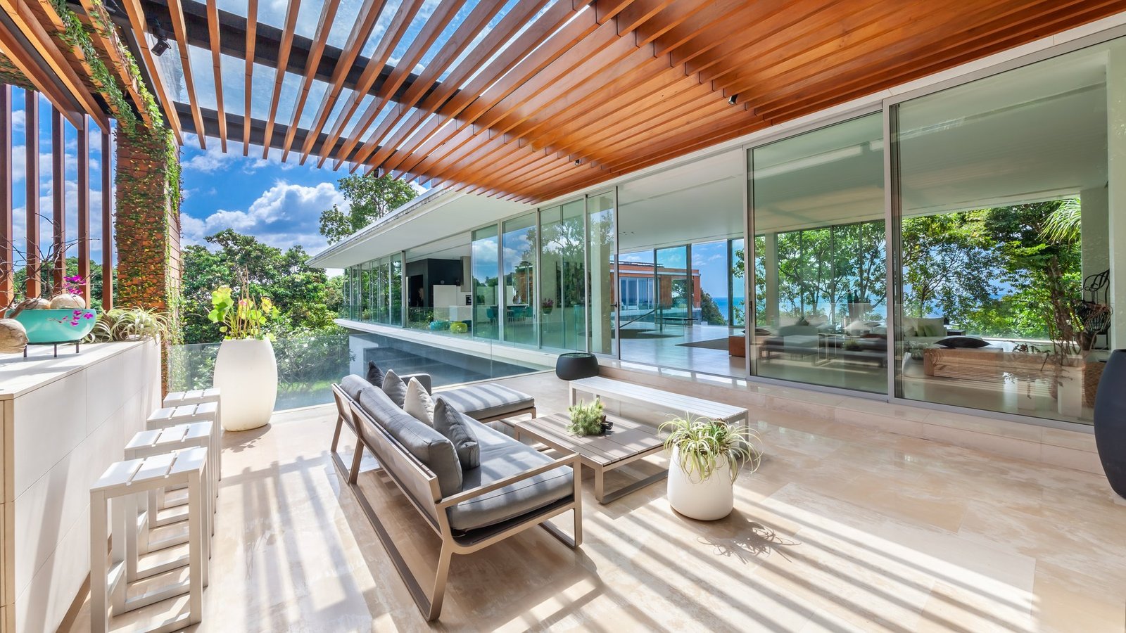 Villa Mayavee Phuket, The Apogee Of Modern Phuket Oceanfront Villa Design. Villa in Kamala, Phuket, Thailand 1 - 13437651