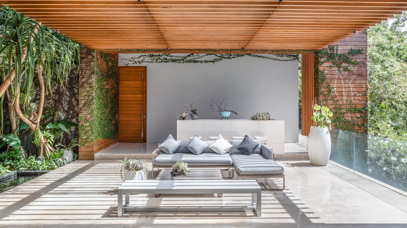 Villa Mayavee Phuket, The Apogee Of Modern Phuket Oceanfront Villa Design. Villa in Kamala, Phuket, Thailand 1 - 13437651