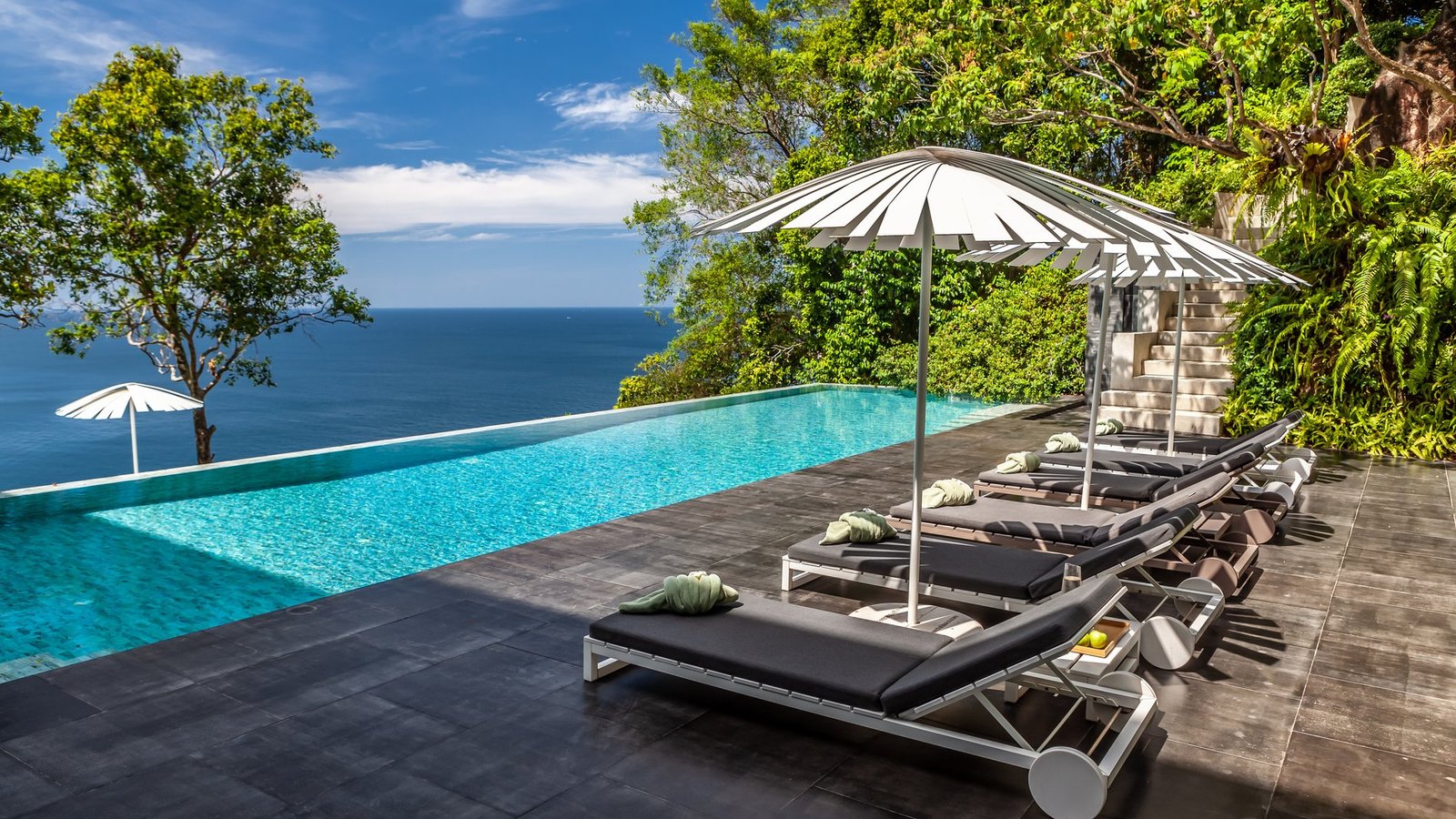 Villa Mayavee Phuket, The Apogee Of Modern Phuket Oceanfront Villa Design. Villa in Kamala, Phuket, Thailand 1 - 13437651