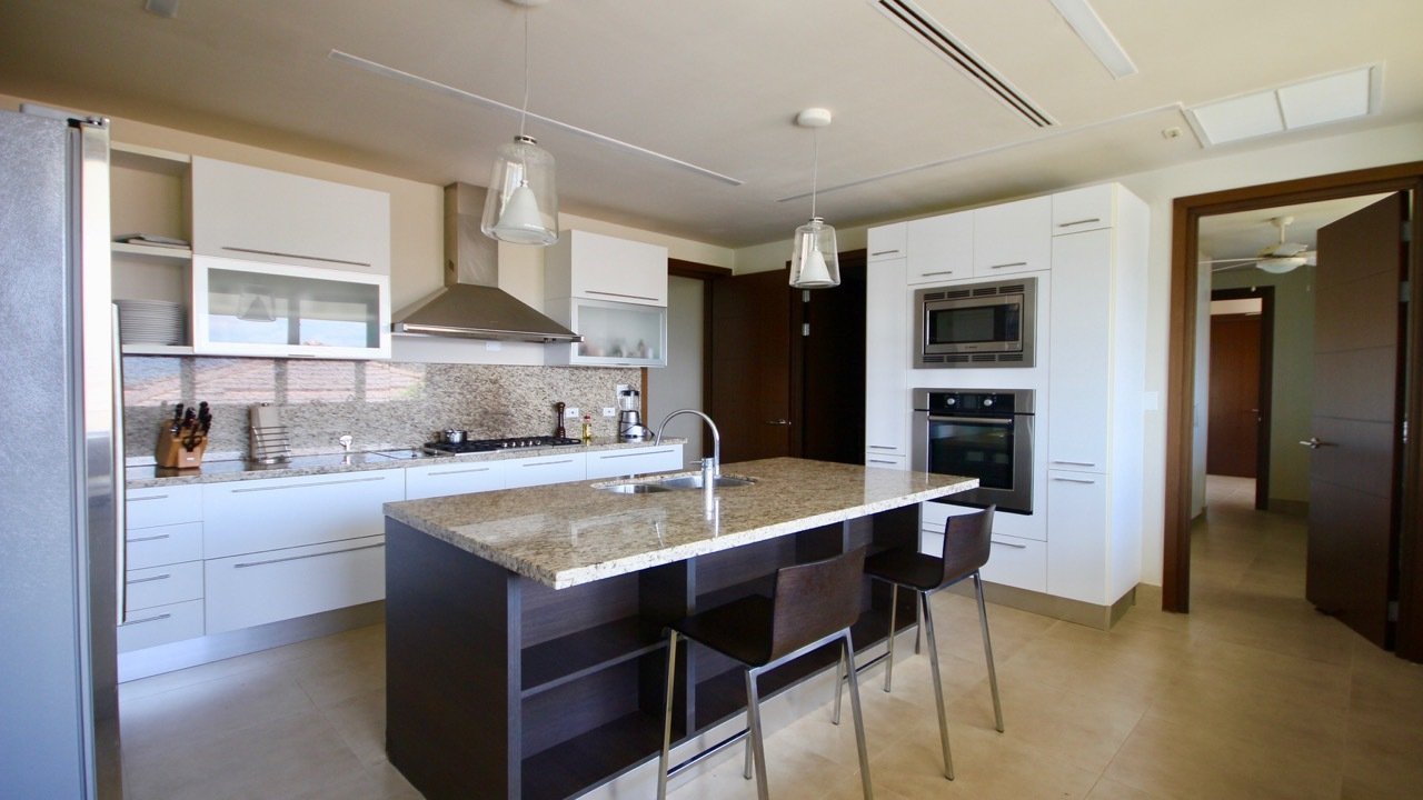 Luxury Mountain Villa With Swimming Pool And Ocean Views Villa in Los Pozos, Herrera Province, Panama 1 - 10717403