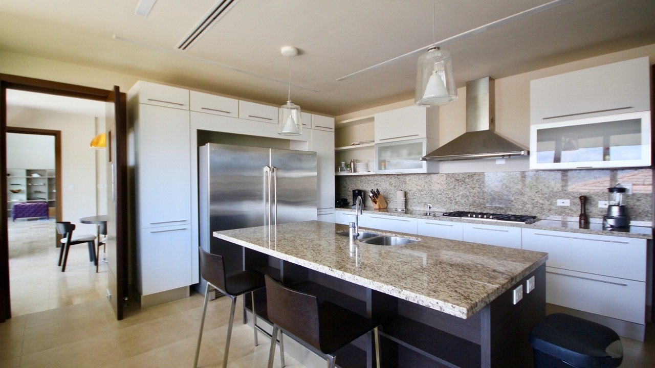 Luxury Mountain Villa With Swimming Pool And Ocean Views Villa in Los Pozos, Herrera Province, Panama 1 - 10717403