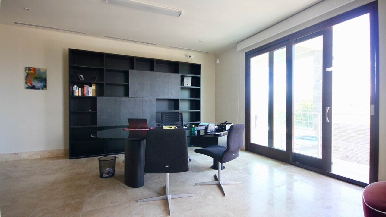 Luxury Mountain Villa With Swimming Pool And Ocean Views Villa in Los Pozos, Herrera Province, Panama 1 - 10717403