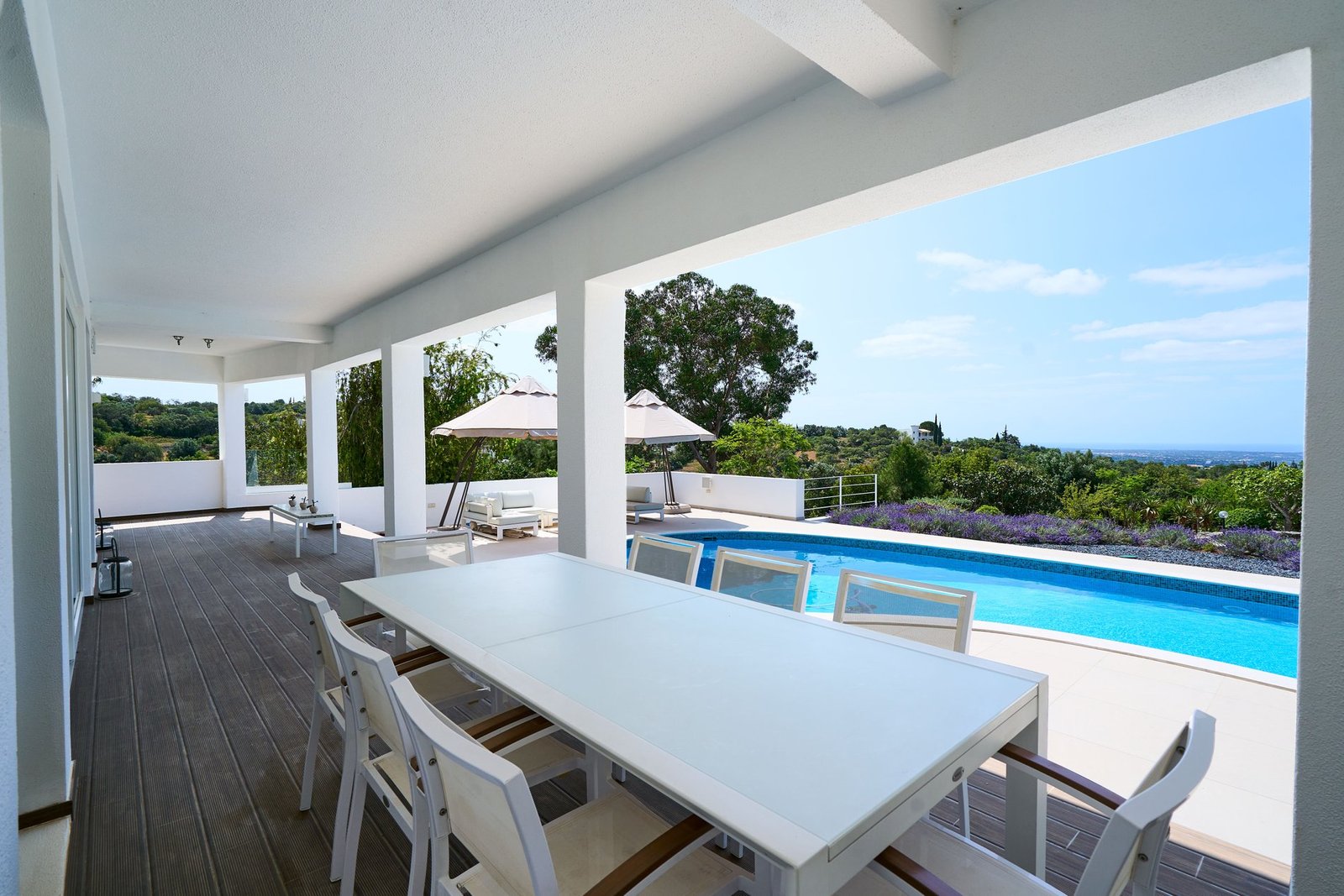 Modern Villa With Panoramic Views In Loulé Villa in Loule (Sao Clemente), Algarve, Portugal 1 - 15796282