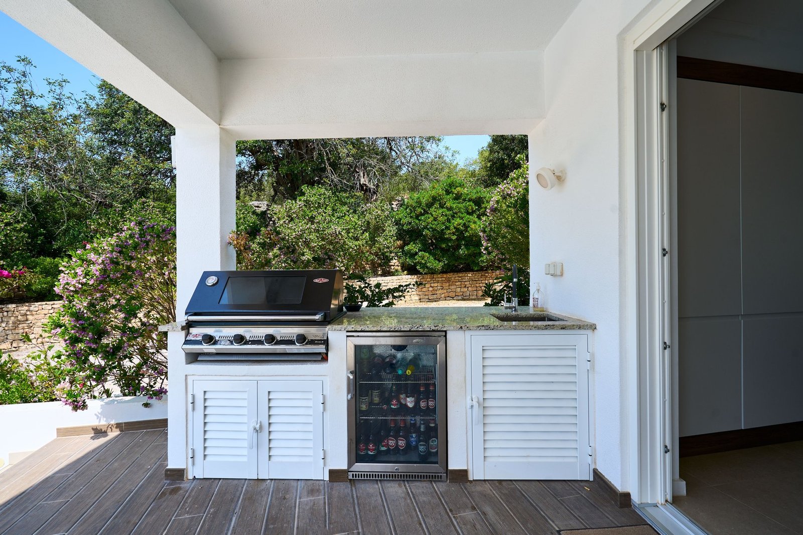 Modern Villa With Panoramic Views In Loulé Villa in Loule (Sao Clemente), Algarve, Portugal 1 - 15796282