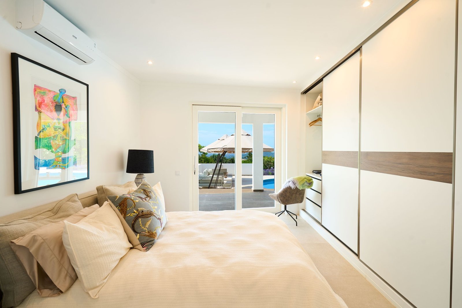 Modern Villa With Panoramic Views In Loulé Villa in Loule (Sao Clemente), Algarve, Portugal 1 - 15796282