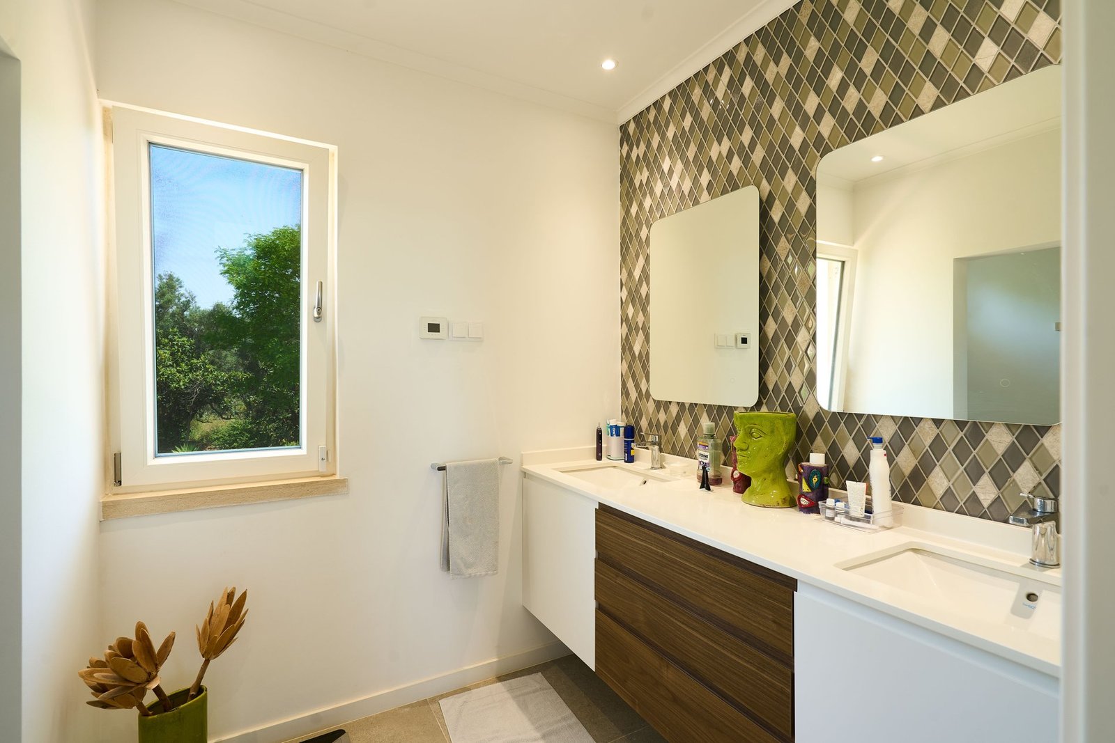 Modern Villa With Panoramic Views In Loulé Villa in Loule (Sao Clemente), Algarve, Portugal 1 - 15796282