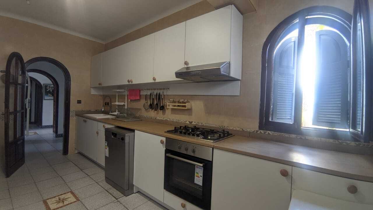 A Stunning Waterfront Villa With A Private Garden. Villa in M'diq, Tangier-Tétouan-Al Hoceima, Morocco 1 - 15069486