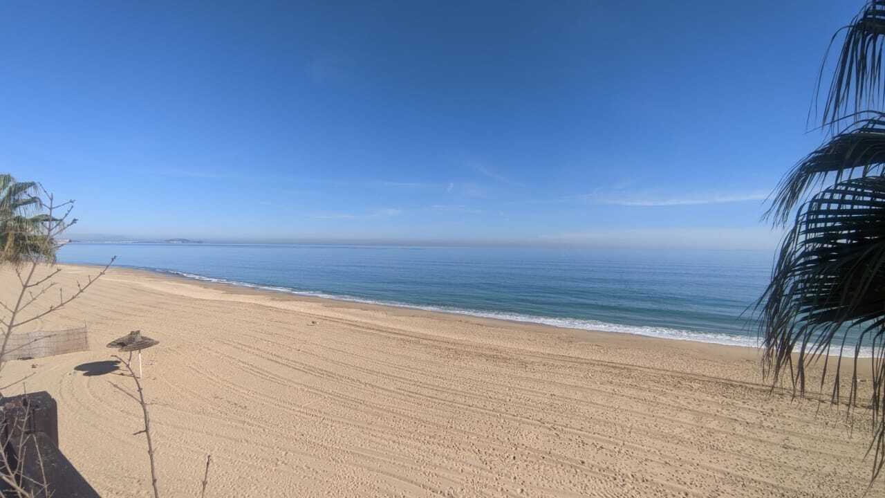 A Stunning Waterfront Villa With A Private Garden. Villa in M'diq, Tangier-Tétouan-Al Hoceima, Morocco 1 - 15069486