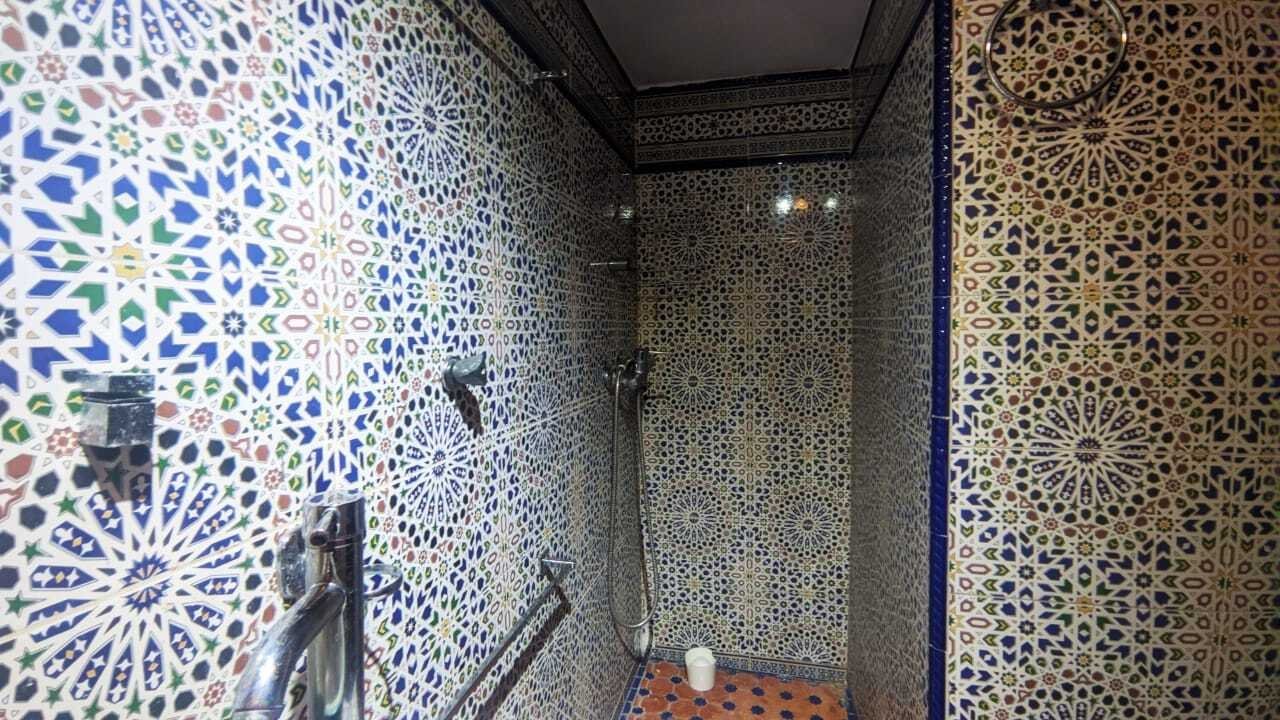 A Stunning Waterfront Villa With A Private Garden. Villa in M'diq, Tangier-Tétouan-Al Hoceima, Morocco 1 - 15069486