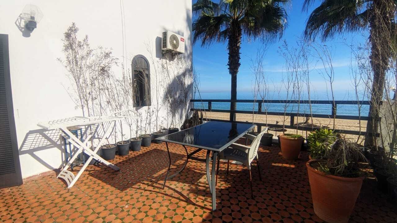 A Stunning Waterfront Villa With A Private Garden. Villa in M'diq, Tangier-Tétouan-Al Hoceima, Morocco 1 - 15069486