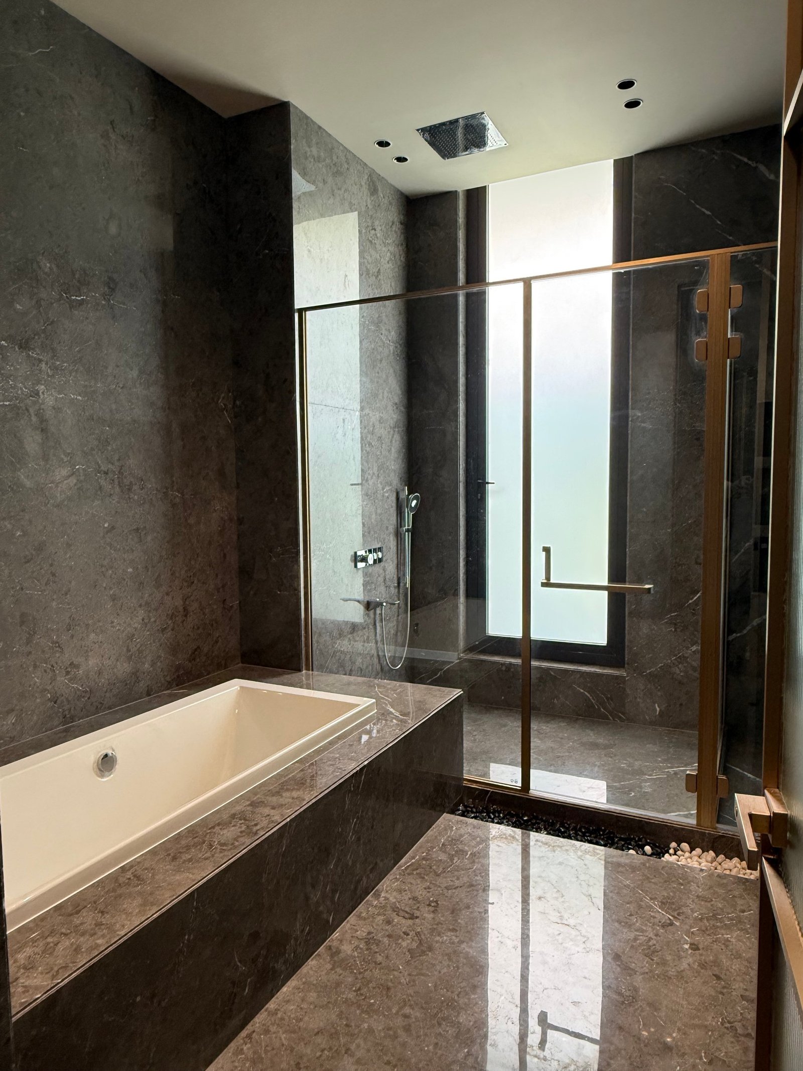 Exquisite Luxury Farmhouse For Sale In Sultanpur Farms, New Delhi Villa in New Delhi, Delhi, India 1 - 16145107