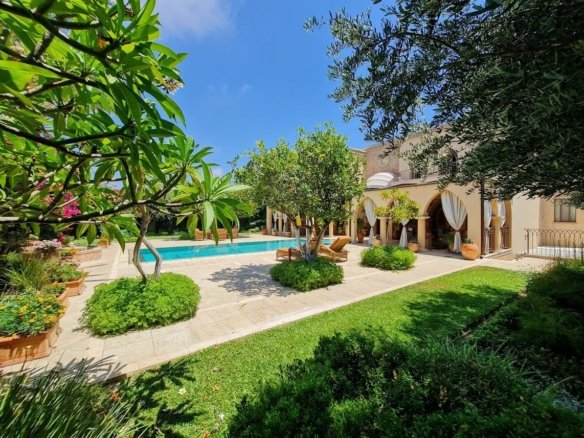 Villa in Or Akiva, Haifa District, Israel 1 - 13462051