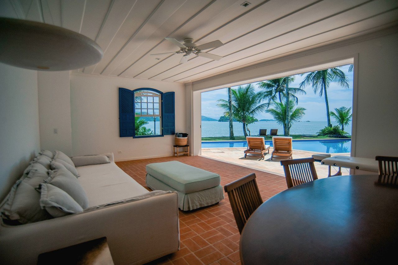 Spectacular 5 Bed Oceanfront Property For Sale In Rio De Janeiro Villa in Paraty, State of Rio de Janeiro, Brazil 1 - 12587790