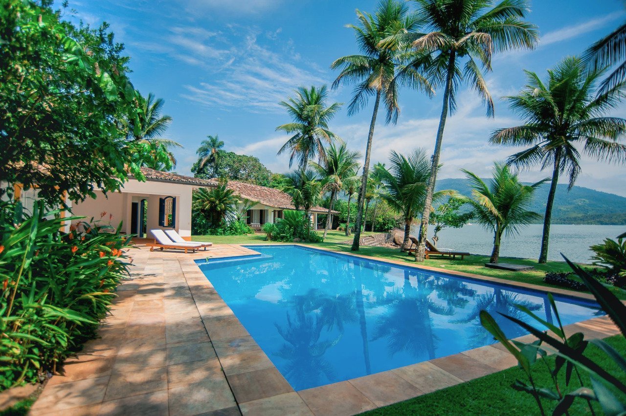Spectacular 5 Bed Oceanfront Property For Sale In Rio De Janeiro Villa in Paraty, State of Rio de Janeiro, Brazil 1 - 12587790