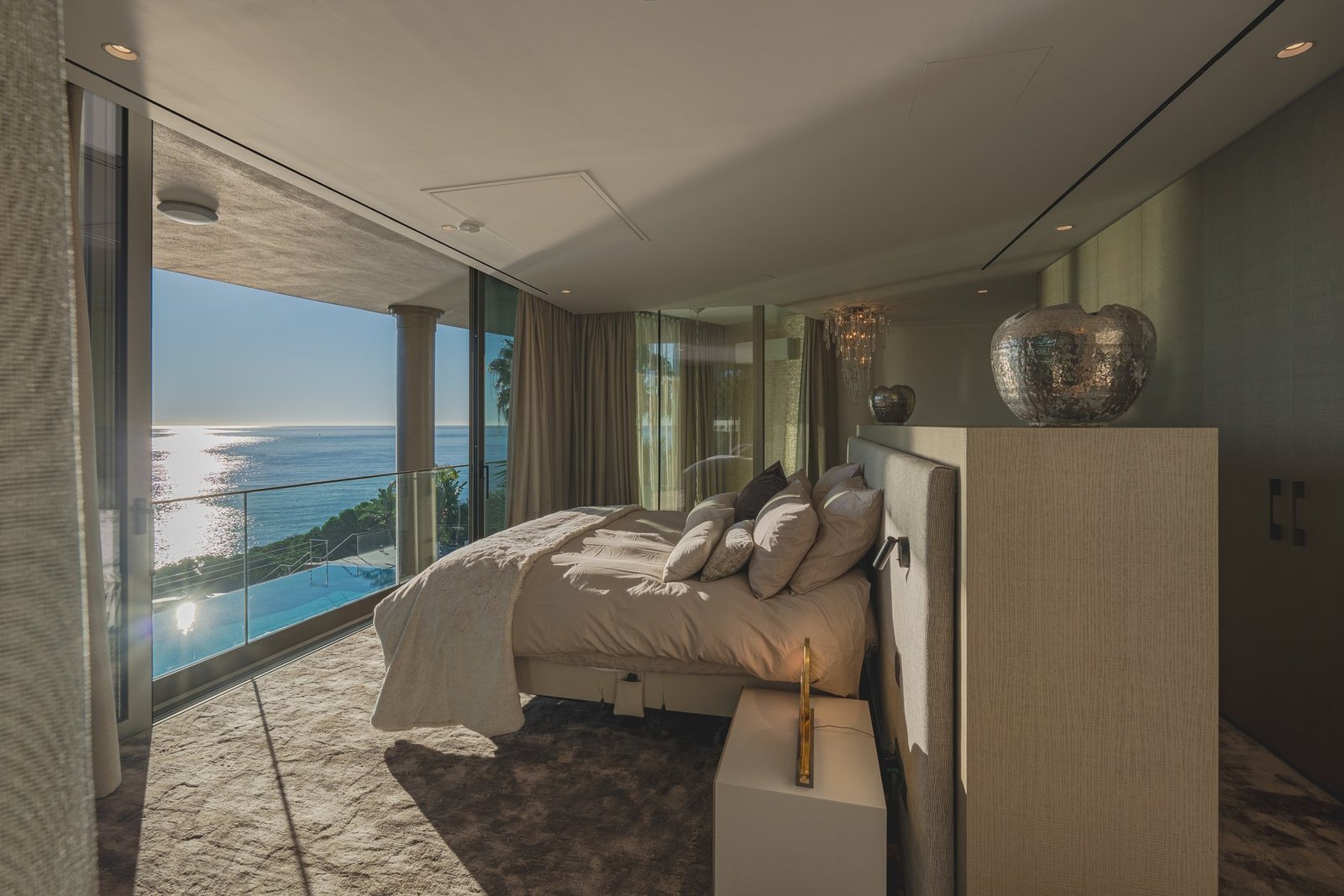 Modern Villa With Ocean View In Algarve Villa in Praia dos Pescadores, Olhos de Agua, Portugal 1 - 13526963