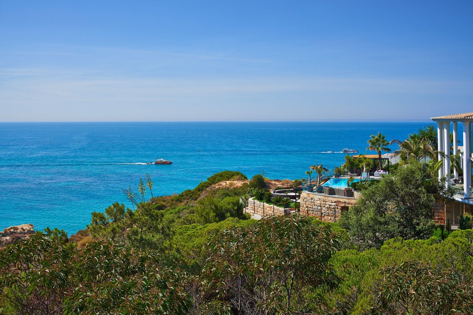 Modern Villa With Ocean View In Algarve Villa in Praia dos Pescadores, Olhos de Agua, Portugal 1 - 13526963