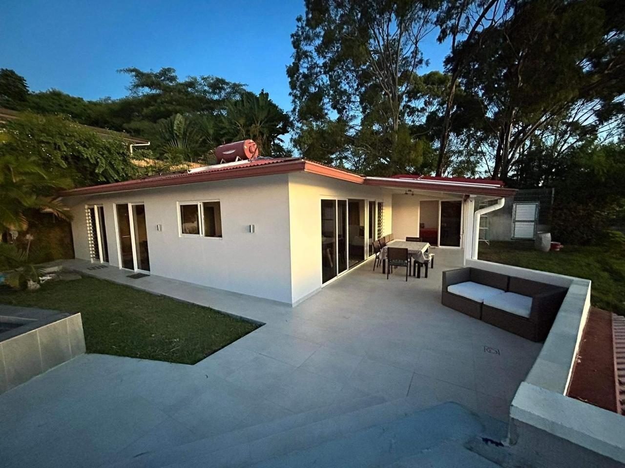 Villa in Puna'auia, Windward Islands, French Polynesia 1 - 16129046