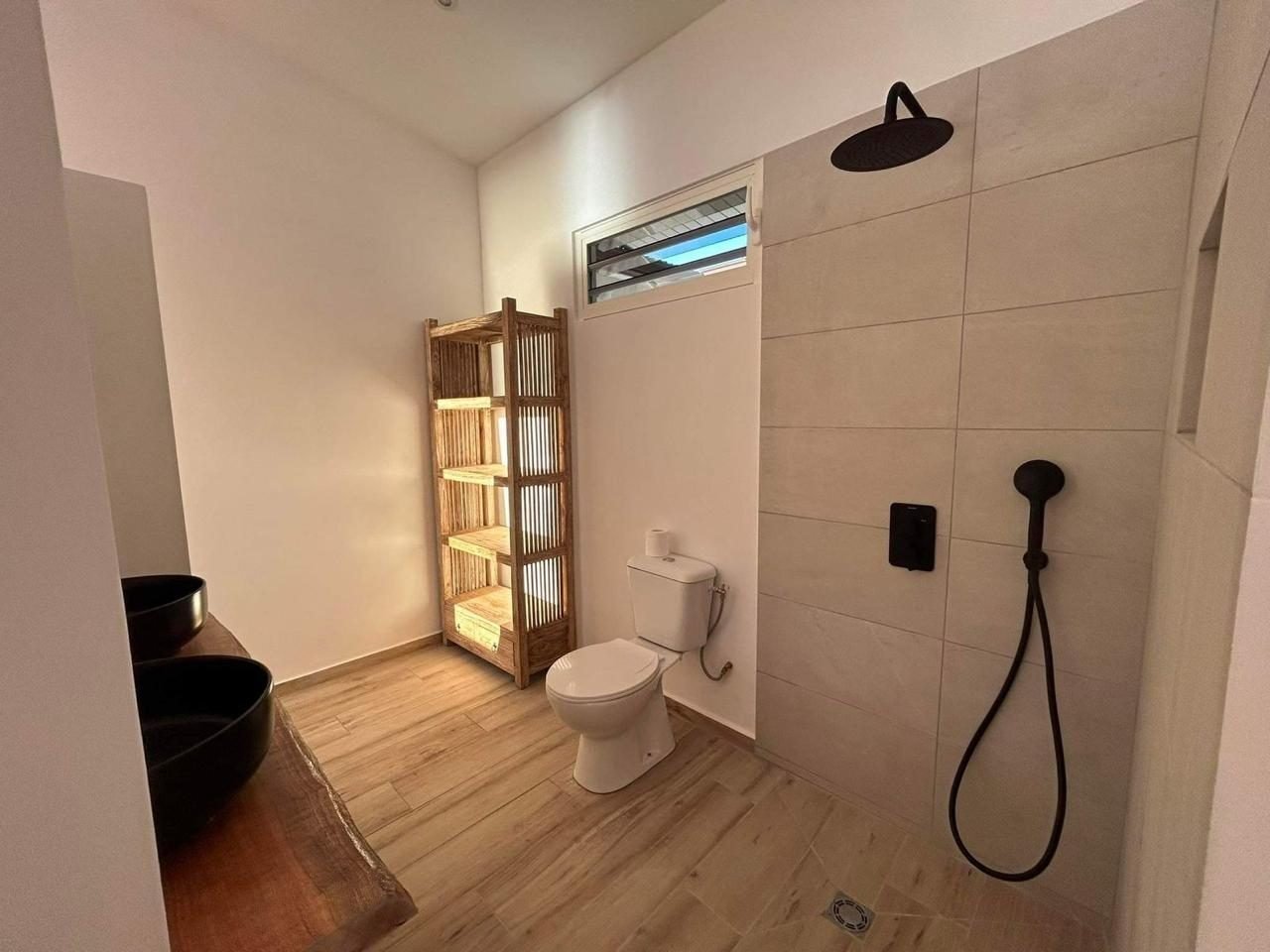 Villa in Puna'auia, Windward Islands, French Polynesia 1 - 16129046