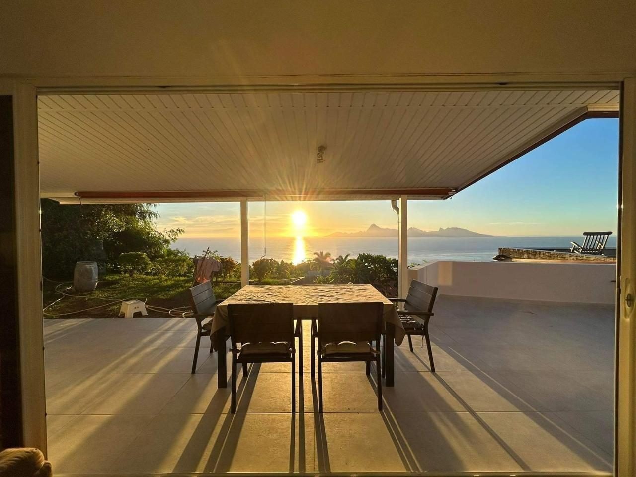 Villa in Puna'auia, Windward Islands, French Polynesia 1 - 16129046