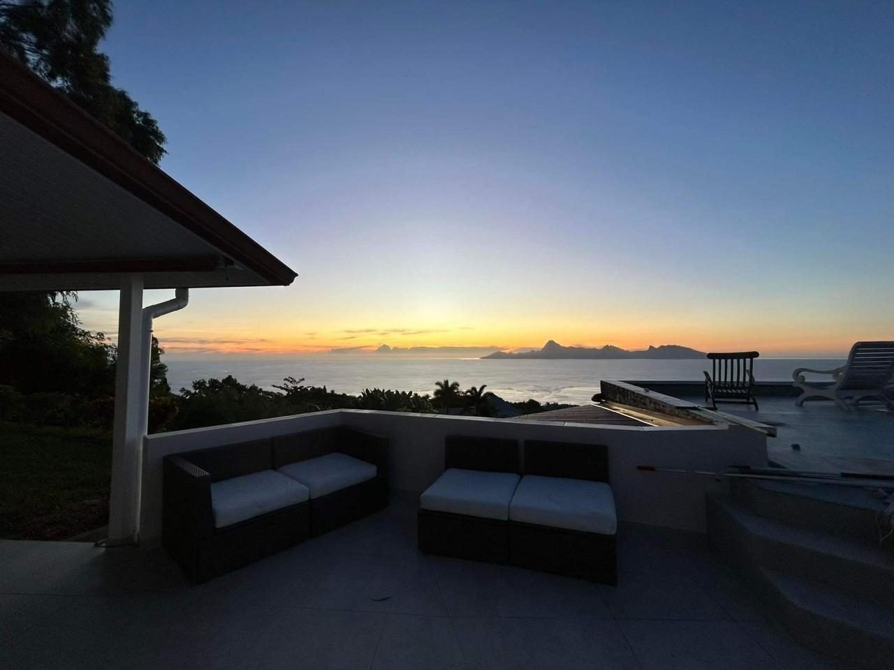 Villa in Puna'auia, Windward Islands, French Polynesia 1 - 16129046