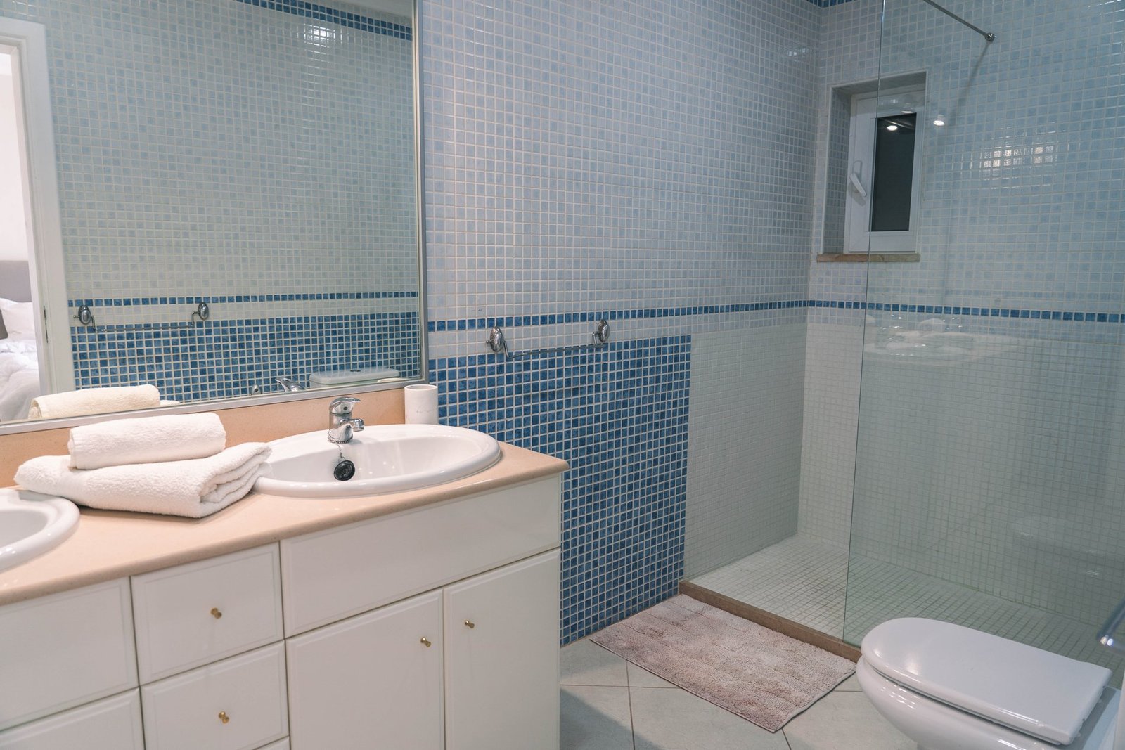 Fantastic Villa With 5 Bedrooms In Quarteira, Algarve Villa in Quarteira, Algarve, Portugal 1 - 14130987