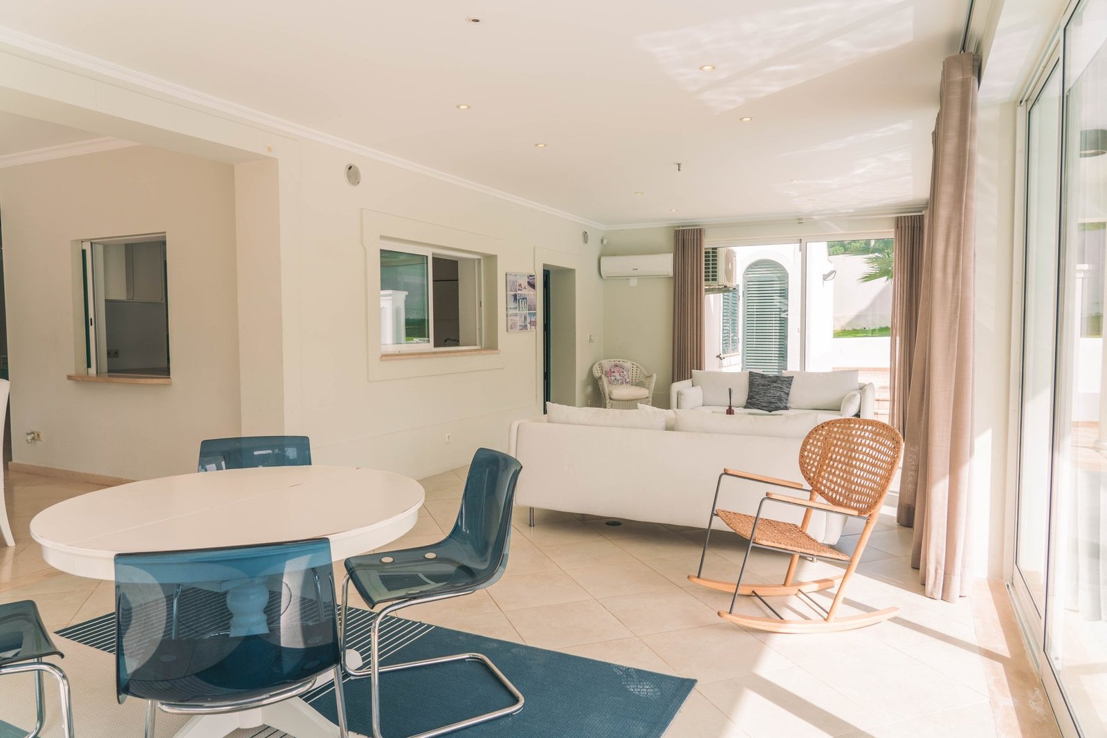 Fantastic Villa With 5 Bedrooms In Quarteira, Algarve Villa in Quarteira, Algarve, Portugal 1 - 14130987