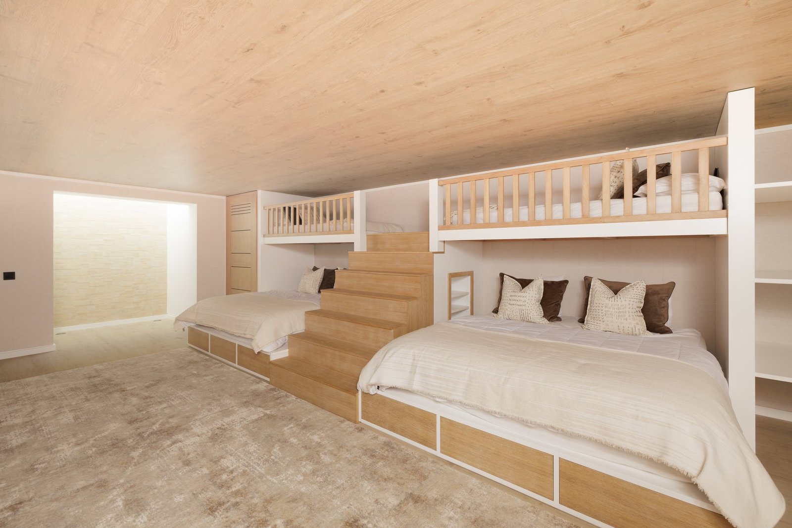 Luxury Living In Quinta Do Lago Villa in Quinta do Lago, Almancil, Portugal 1 - 16091125