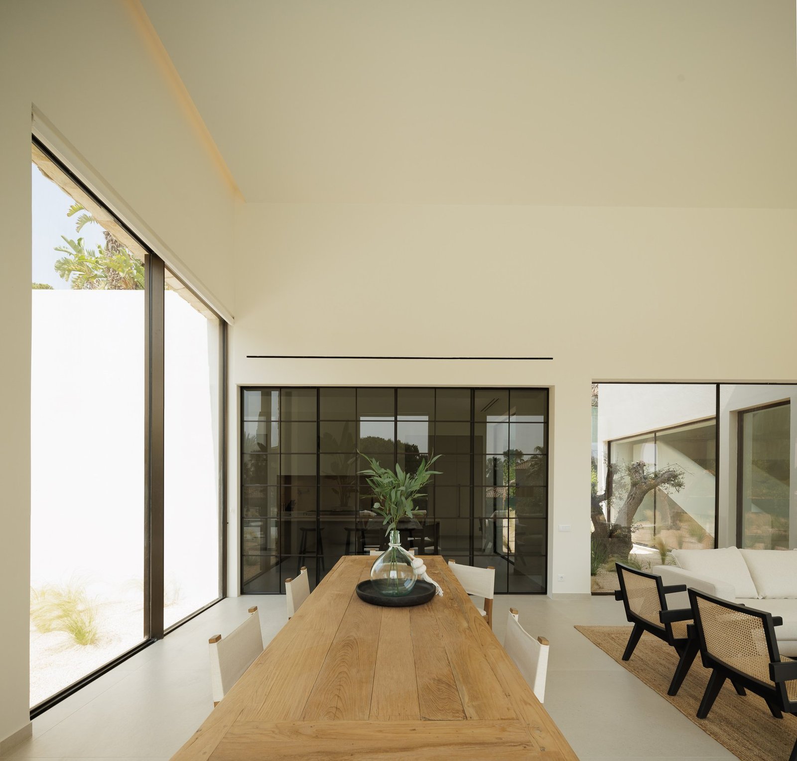 Exquisite Villa In Quinta Do Lago Villa in Quinta do Lago, Almancil, Portugal 1 - 16091147