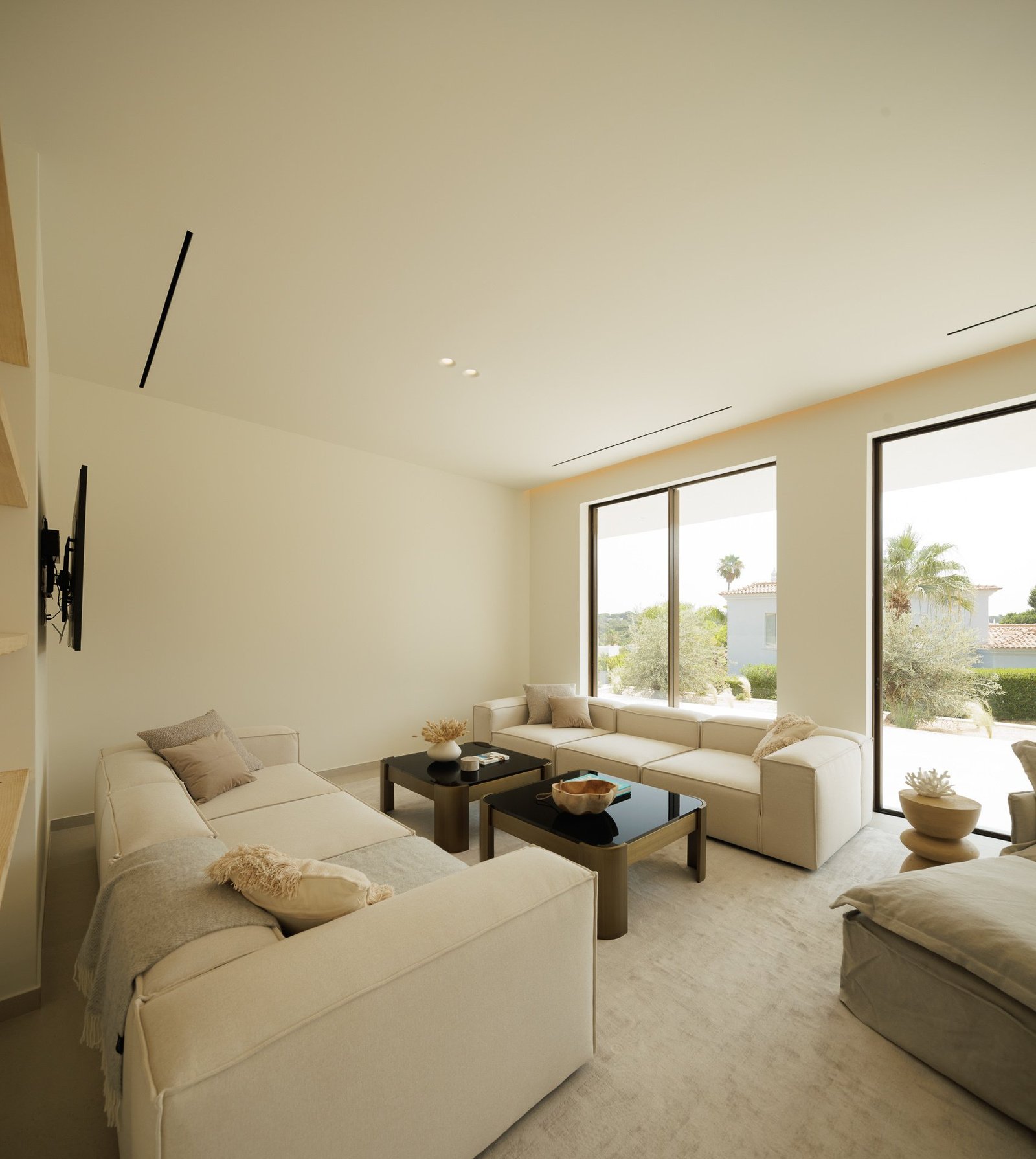 Exquisite Villa In Quinta Do Lago Villa in Quinta do Lago, Almancil, Portugal 1 - 16091147