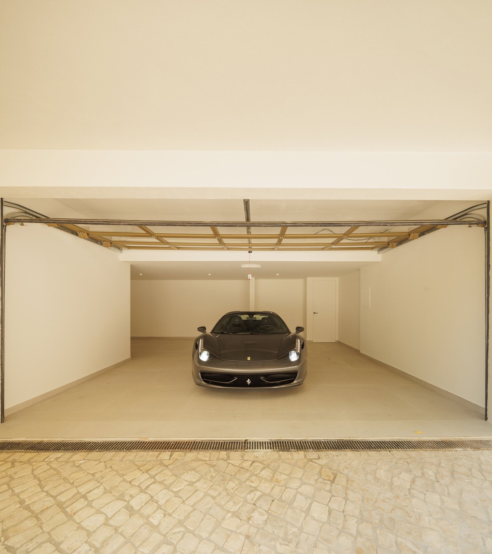 Exquisite Villa In Quinta Do Lago Villa in Quinta do Lago, Almancil, Portugal 1 - 16091147