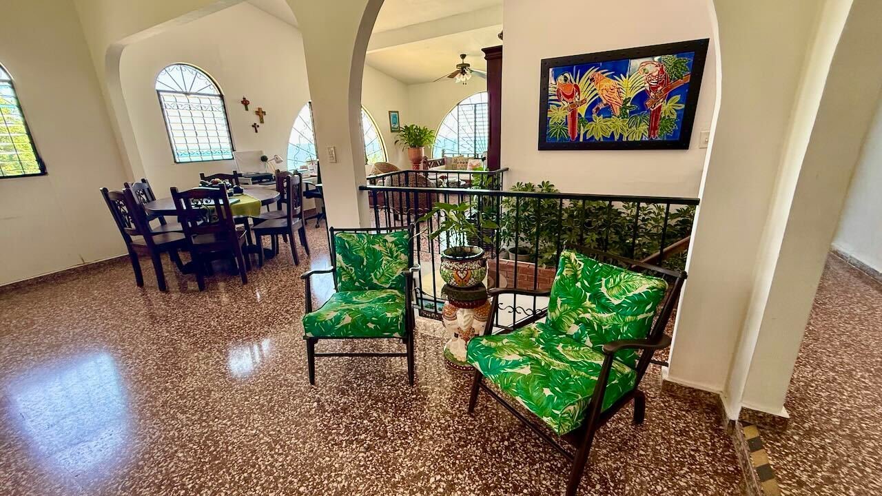 Beachfront Oasis: A Luxurious Coastal Retreat Villa in Rio Hato, Coclé Province, Panama 1 - 15370290