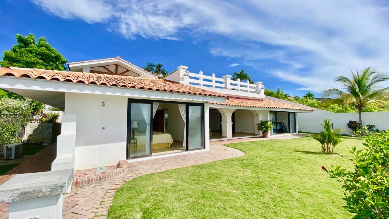 Vista Mar Golf Residence Ocean Front Villa Villa in San Carlos District, Panama, Panama 1 - 13376419