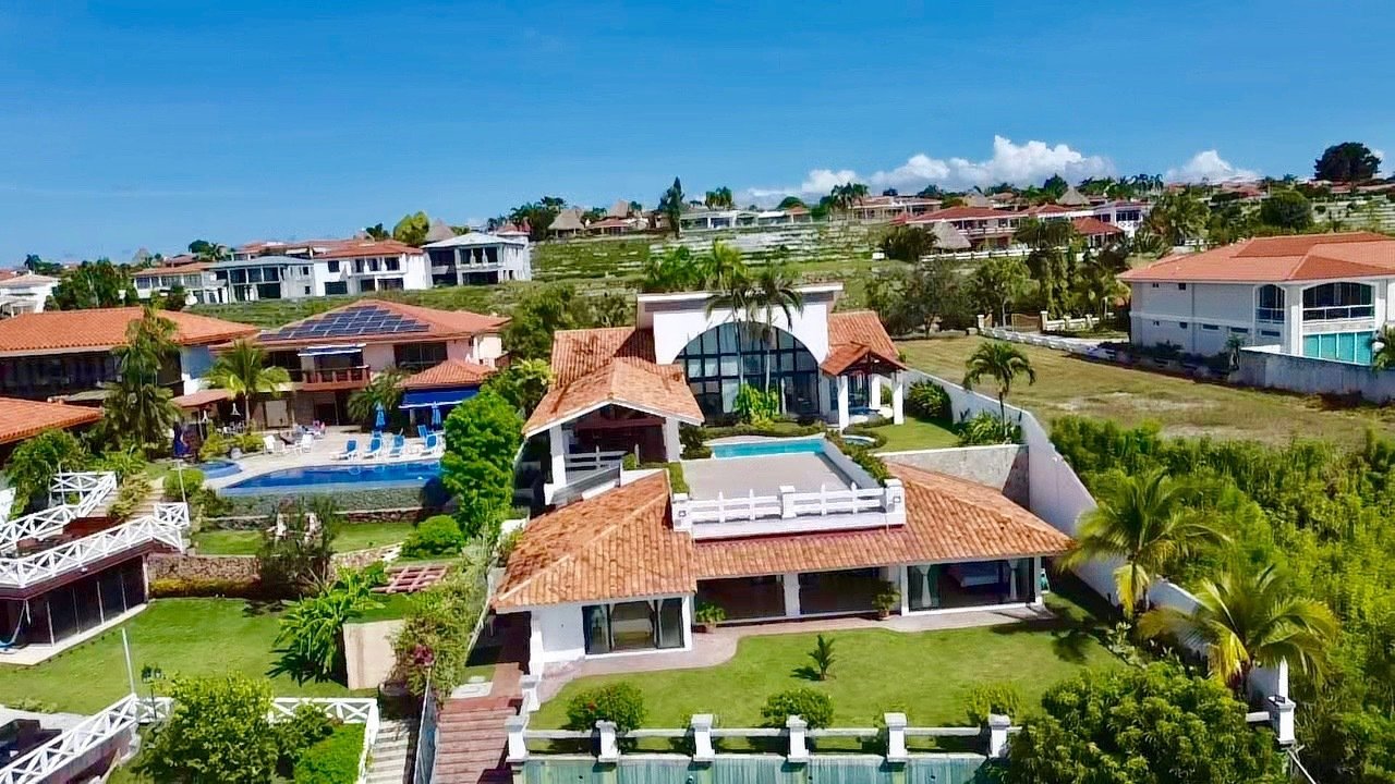 Vista Mar Golf Residence Ocean Front Villa Villa in San Carlos District, Panama, Panama 1 - 13376419