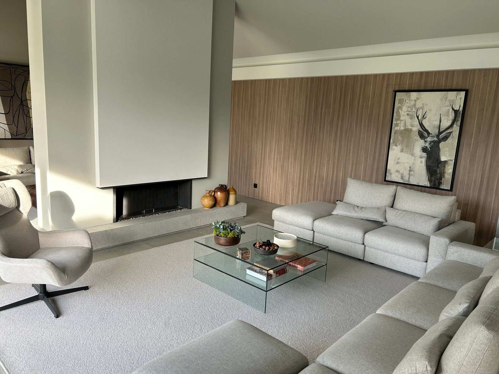 Elegant 6 Bedroom Villa With Pool In Prime Vilamoura Location Villa in Vilamoura, Quarteira, Algarve 1 - 15069246