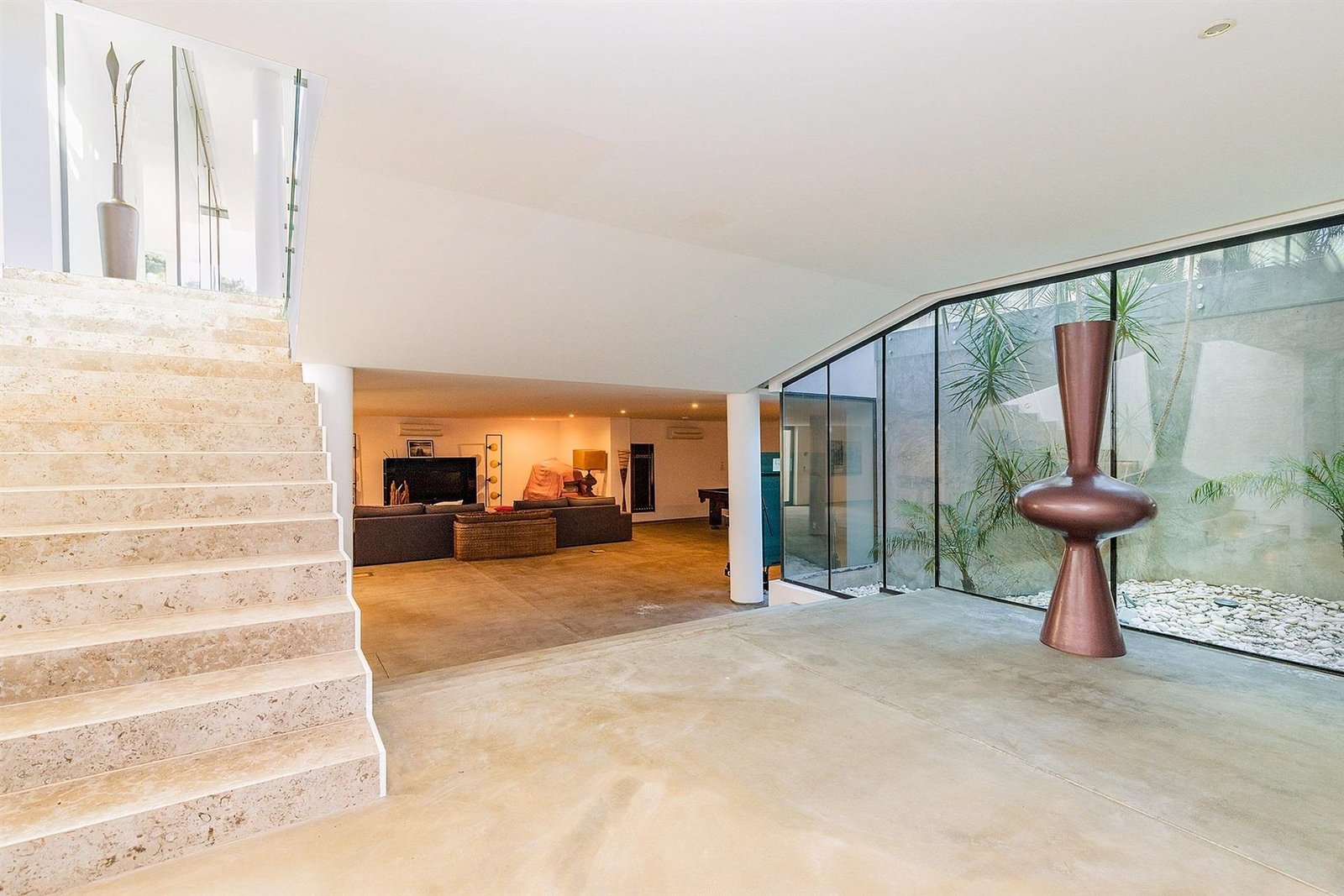 Exclusive Villa In Gated Community In Vilamoura Villa in Vilamoura, Quarteira, Algarve 1 - 16129328