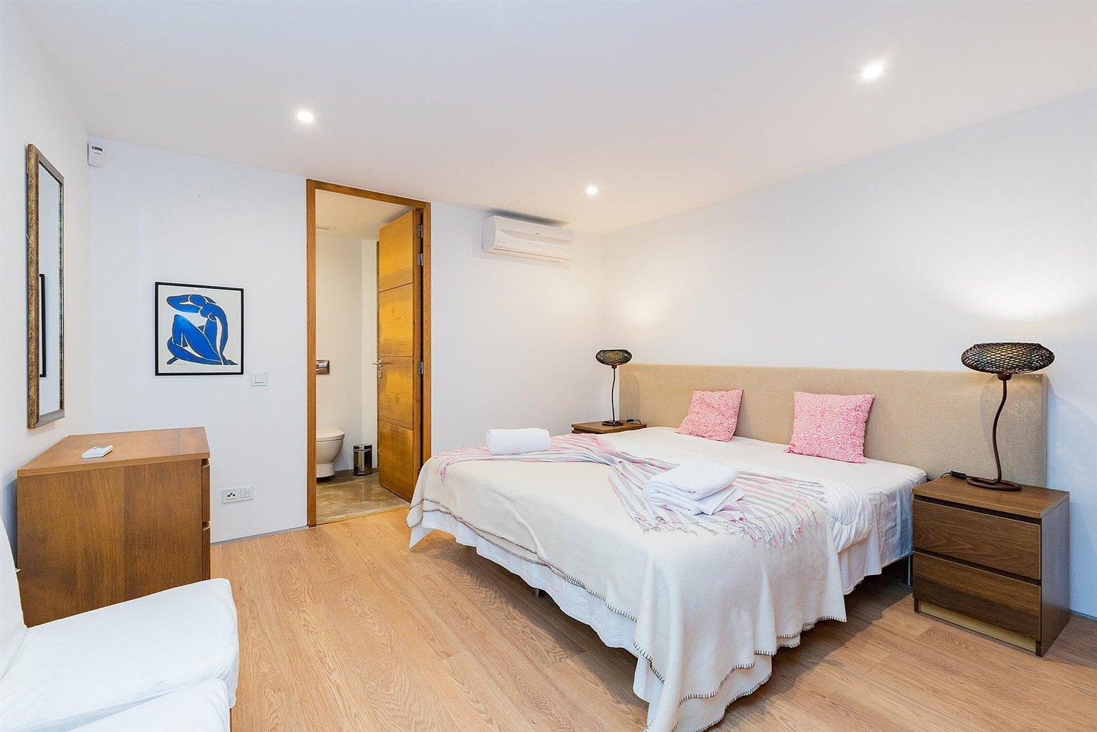 Exclusive Villa In Gated Community In Vilamoura Villa in Vilamoura, Quarteira, Algarve 1 - 16129328