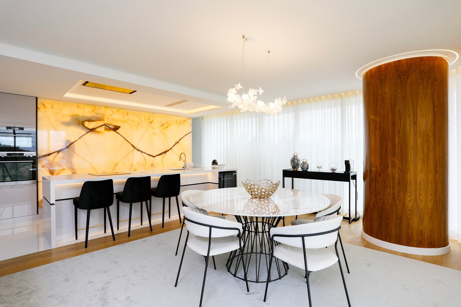 Fantastic 3 Bedroom Apartment In Infinity Tower! Apartment in Campolide, Lisbon, Portugal 1 - 16189205