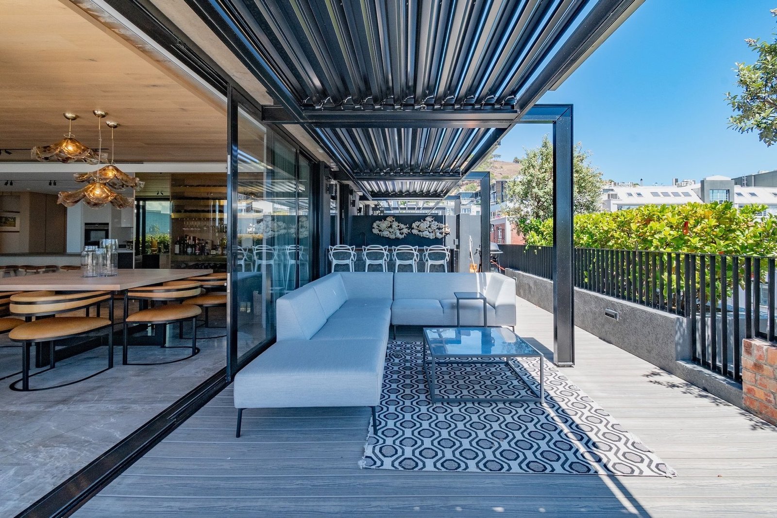 A Magnificent Penthouse Style Home Apartment in Cape Town, Western Cape, South Africa 1 - 16100313