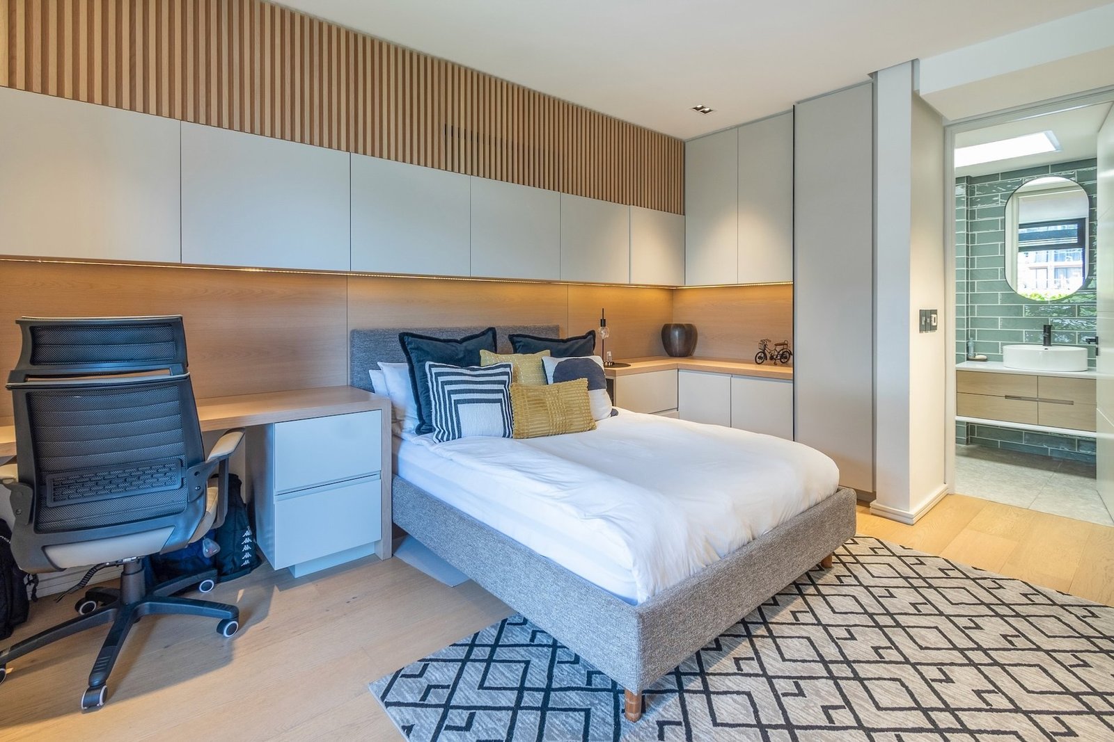 A Magnificent Penthouse Style Home Apartment in Cape Town, Western Cape, South Africa 1 - 16100313