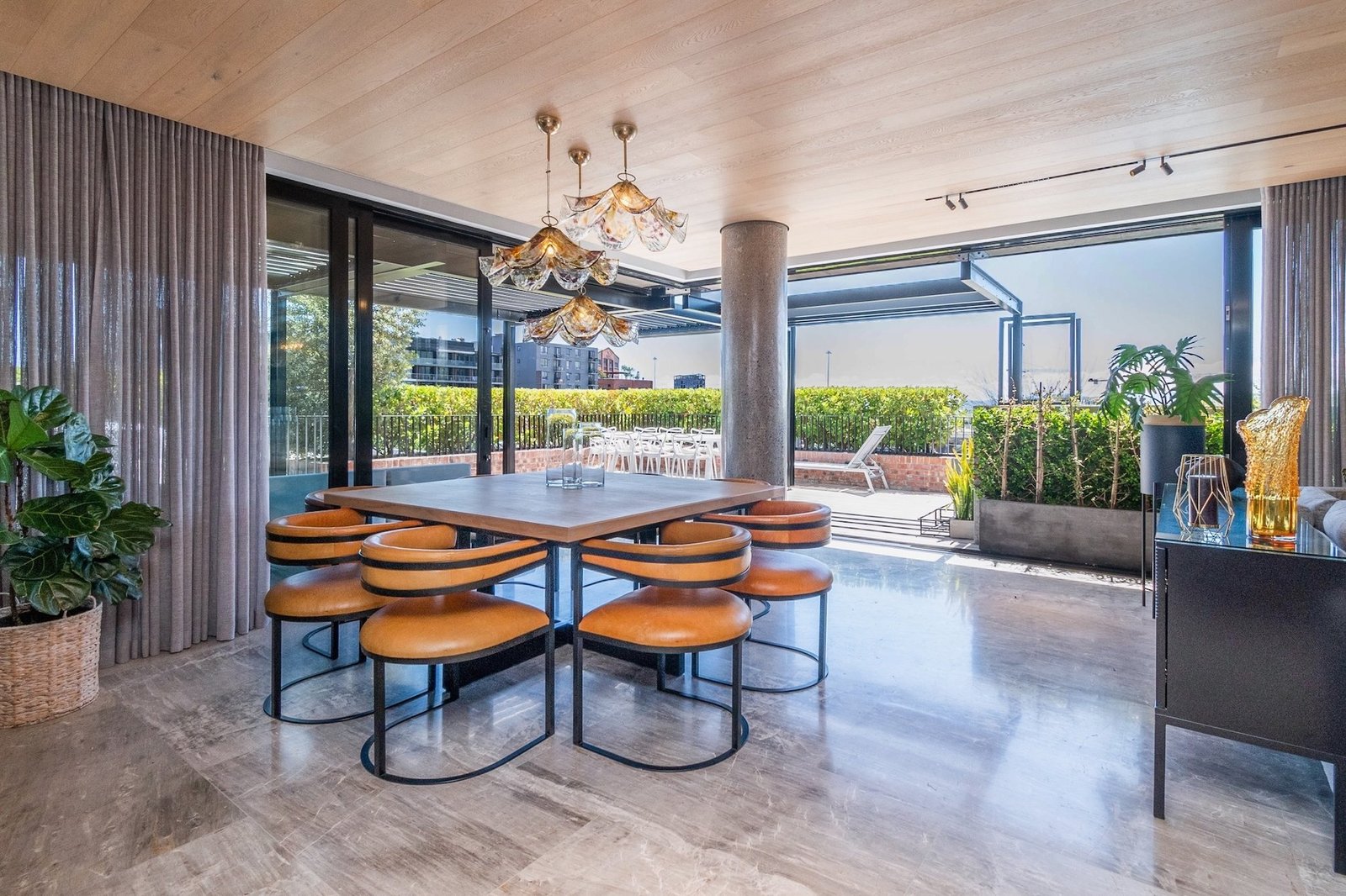 A Magnificent Penthouse Style Home Apartment in Cape Town, Western Cape, South Africa 1 - 16100313