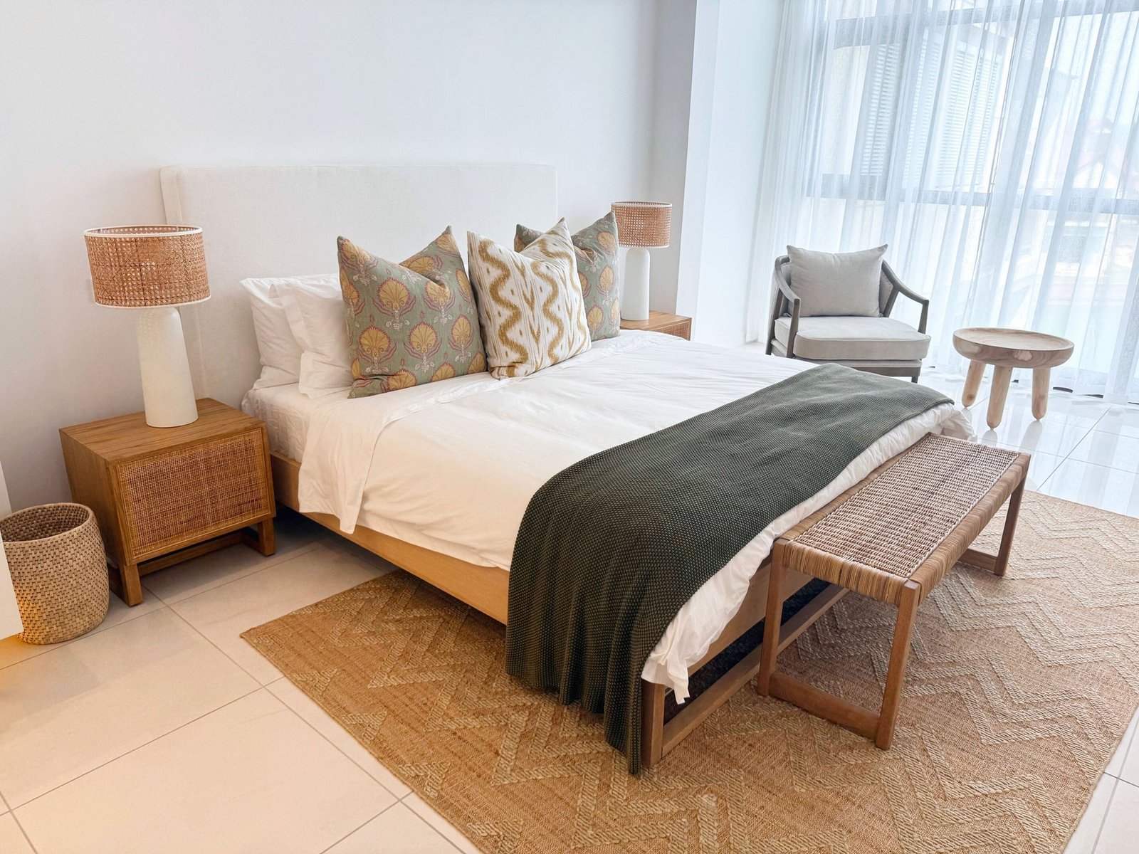 Stunning Apartment, 4 Bedrooms With A Glass Pool Overlooking The Sea Apartment in Eden Island, Seychelles, Seychelles 1 - 15190602