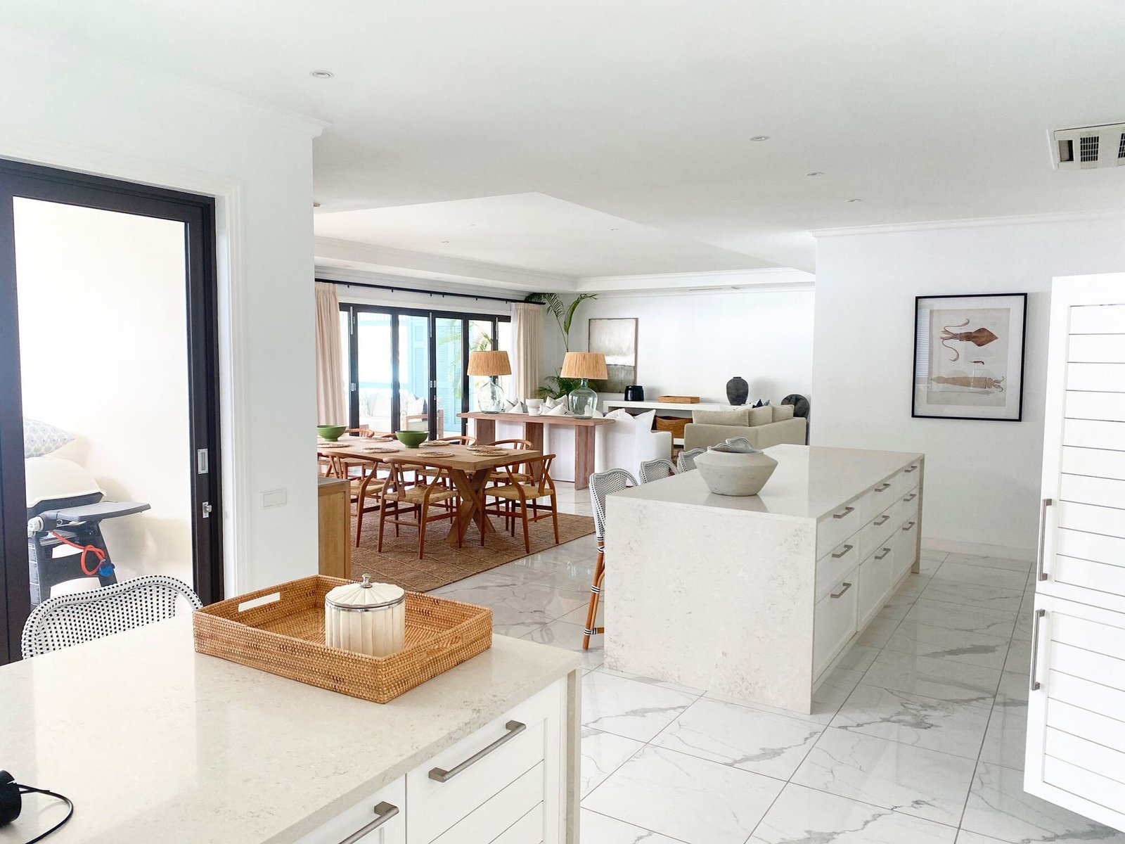 Stunning Apartment, 4 Bedrooms With A Glass Pool Overlooking The Sea Apartment in Eden Island, Seychelles, Seychelles 1 - 15190602