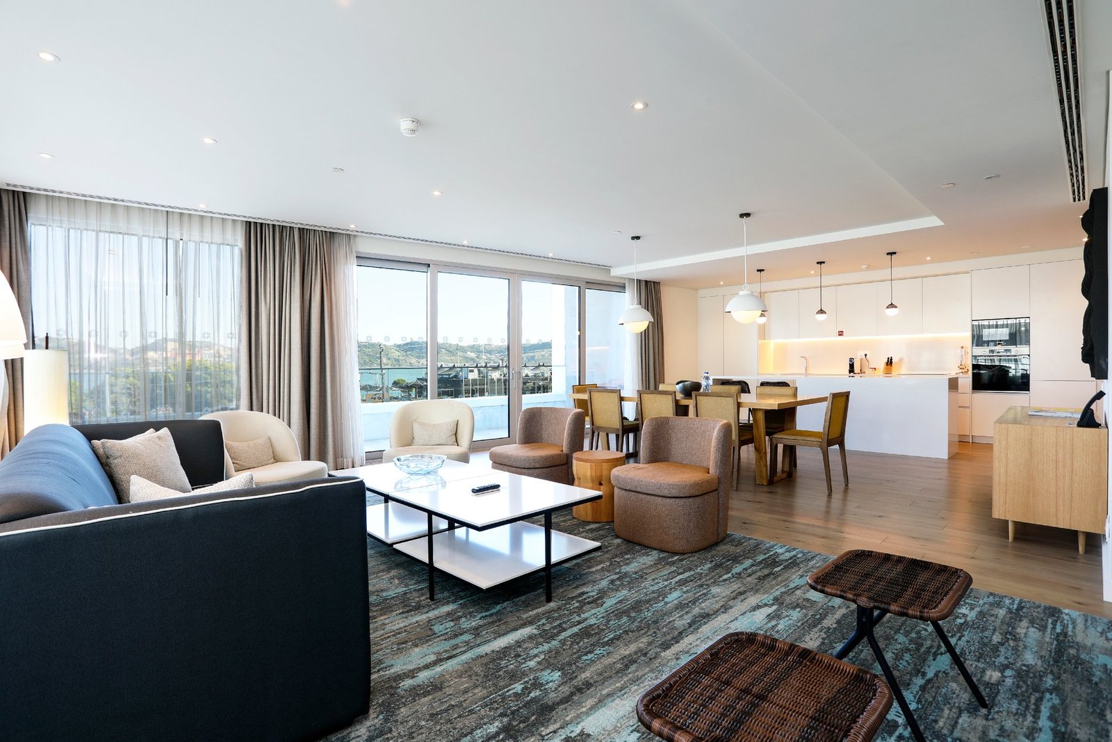 Fantastic Luxury 3 Bedroom Apartment At The Prestigious Hyatt Regency Lisbon Hotel Condo in Belem, Lisbon, Portugal 1 - 14594671