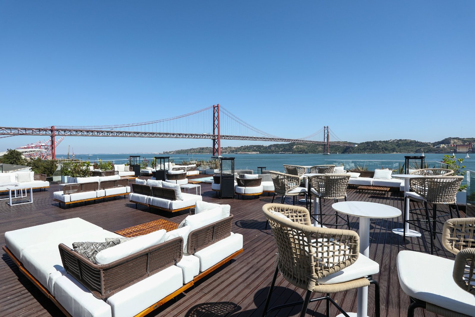 Fantastic Luxury 3 Bedroom Apartment At The Prestigious Hyatt Regency Lisbon Hotel Condo in Belem, Lisbon, Portugal 1 - 14594671