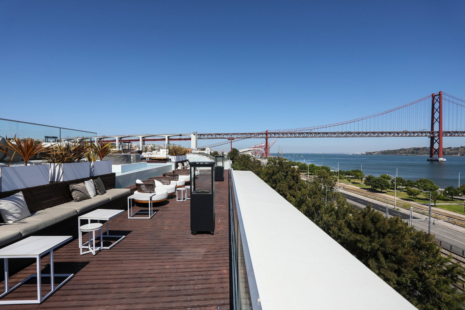 Fantastic Luxury T2 At The Prestigious Hyatt Regency Lisbon Hotel* Condo in Belem, Lisbon, Portugal 1 - 14594672